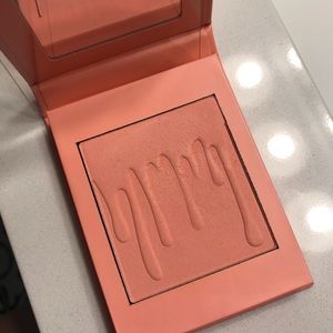 Kylie Cosmetics Powder Blush Barely Legal